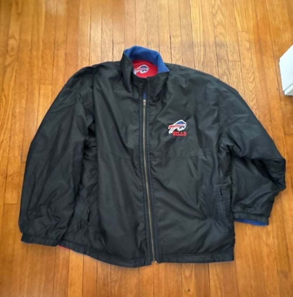 Vintage Buffalo Bills Pro Player Reversible Fleece/Nylon Jacket